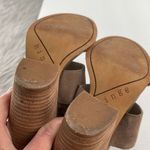 Hinge  size 7.5 taupe leather zipper back 4” heeled sandals. Photo 4