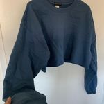 Pretty Little Thing Blue Cropped Sweat Shirt Photo 0