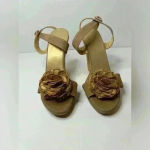 Stuart Weitzman  Women’s Belfor‎ Flower Wedges Sandals Size 8.5 Photo 1