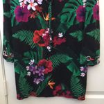 Peter Nygard FINAL MARKDOWN LADIES nygard top large Photo 2