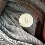 Lululemon mid-Rise Pant 28" — Color Heather Medium Grey size 6 C15 Photo 7