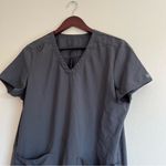 MED COUTURE Women's Knit Back Scrub Top in Gray Pewter Size M Photo 1
