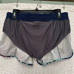 Patagonia Women’s Nine Trail Shorts Blue and Pink Vibrant Design Size M Photo 6