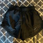 Nike Dri-Fit Tempo Running Shorts Photo 2