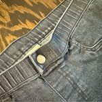 Hue  Studio Distressed Jeggings. Women’s. Blue. Denim (1011) Photo 2