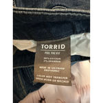 Torrid Women's Plus 20 Dark Blue Boyfriend Straight Jeans Photo 4