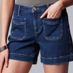 Simply, Vera Wang front pocket denim shorts Size 6 Photo 0