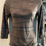 Nike NWOT hooded Dri-Fit 3/4 sleeve top. Sz XS Photo 0