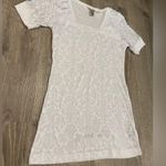 BKE  Elegant Paisley White Lace Semi Sheer Short Sleeve Top | Shirt Photo 2