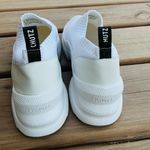 Schutz White Slip-On  Sneakers🦋🦋 Photo 3