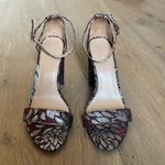Merona  Lulu Burgundy and Silver Floral Brocade Block Heel Size 8.5 Photo 2