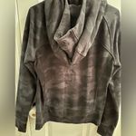 Lululemon  CAMO SCUBA SIZE 8 Photo 1