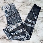 Lululemon  | Limited Edition Wonderlust Leggings | Black | Womens | 4 Photo 0