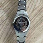 Quemax Galaxy Ladies Watch Stainless Steel Bracelet, Dial, Hands, and Markers Photo 6