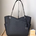 Michael Kors Purse Photo 0