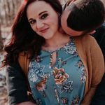 Daytrip  faux button front, keyhole, small top Photo 0