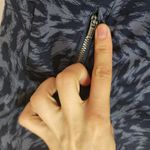 Athleta  Trekkie North Printed Short Lynx  Womens Size 4 Photo 1