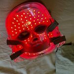 Red Light Therapy Mask Photo 0