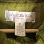 Jones New York  sport ladies quilted zip up and button puffer vest size medium Photo 5