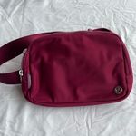 Lululemon Everywhere Belt Bag 1 Size LU9B11S Dark Maroon Red LIMITED EDI… Photo 0