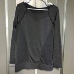 Reebok  Women’s Gray Long Sleeve Shirt, Large Photo 2