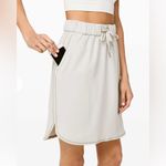 Lululemon  On The Fly Skirt Woven Wrinkle Free Unlined‎ Silverstone Grey Size 6 Photo 1