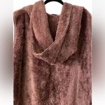 Zenana Outfitters Purple plush polyester long open-front hooded sleeveless cardigan Photo 3