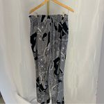 Harvé Benard Style by Harve Bernard wide leg black and‎ white paisley print pants. 2X Photo 3