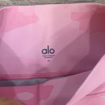 Alo Yoga  Pink Camo Patterned Leggings Small High rise Pants Photo 4