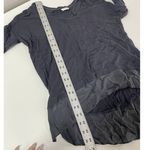 Club Monaco Top Womens X Small Blue Black Blouse Silk Hem Blouse Photo 4