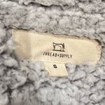 Thread and Supply Grey Sherpa Fuzzy Vest Women’s Small Gray Photo 2