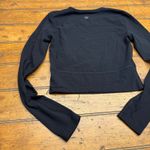 TnA action Aritzia Black Long Sleeve Cropped Athletic Top Women's Size S Photo 5