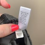 Athleta  Prisma Stride Capri, Black/Granite Grey SIZE XS Style# 983394 Photo 6