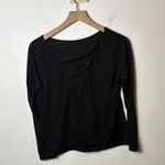 Women’s Black Criss Cross Back Detail Long Sleeve Shirt Size undefined Photo 0