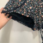 American Eagle Flowy Floral Shorts Size Medium Photo 3
