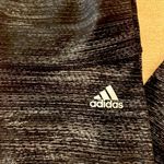 Adidas  Clima-Lite Cropped Knee Length Leggings Black Gray Print Size Medium Photo 2
