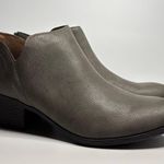 B.O.C. Celosia Block Heel Ankle Boots in Light Grey PU Gray Size 7.5 Photo 4