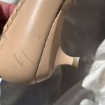 via spiga Via Spega Italian Cream Color kitten Heels with lacing Size 6.5 Photo 12