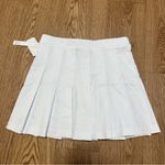 Joe Benbasset  Women’s White Pleated Mini Skirt Size Medium Photo 2
