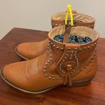 Dingo Destry Boot woman’s leather ankle Brown Studded Cowgirl shoe New Size 7.5 Photo 4