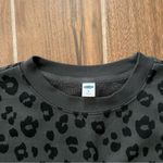 Old Navy Leopard pullover size M Photo 3