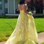 Sherri Hill prom dress Photo 0