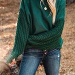VICI LUKE CONTRAST CABLE KNIT SWEATER - HUNTER GREEN Photo 8