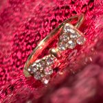 Boutique Gold Ring Womens Size 7 Rhinestone Crystal Encrusted Hair Bow Bling Jewelry Y2K Photo 4