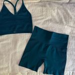 Set Active  Teal Blue Cove Ribbed Sculptflex V Neck Workout Sports Bra Shorts S Photo 2