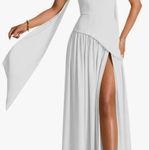 Amazon White dress Photo 0