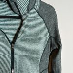 Lululemon  Race Your Pace 1/2 Zip Hyper Stripe Heathered Fuel Green Photo 2