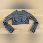 Cropped long sleeve athletic workout shirt gray size XL Photo 4
