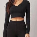 Genx Clothing Women’s Long Sleeve V Neck Rib Knitted Black Crop Top Size Small Photo 0