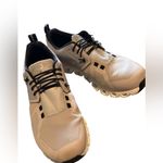 On women’s size 9 cloud 5 sneakers Black Photo 5